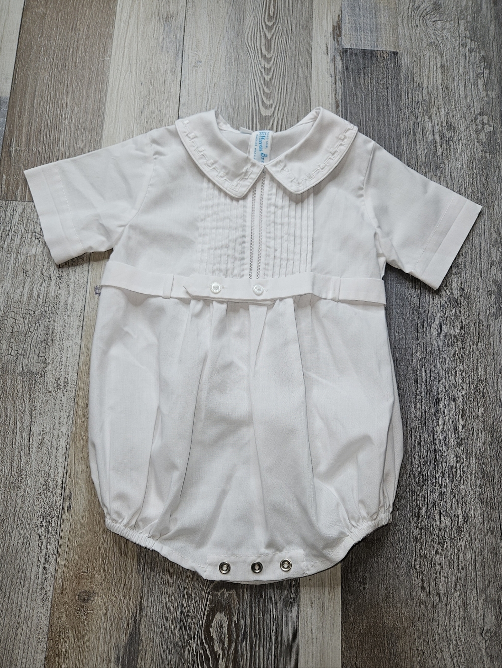 Feltman Bros Size 6 Months White Creeper Bubble